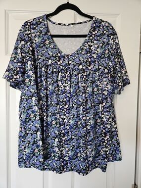 Source Unknown Black Floral V-Neck Tunic with Lavender, Pink & Green Accents